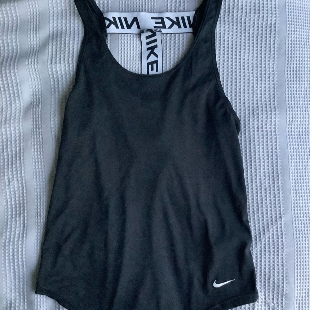 Nike workout tank